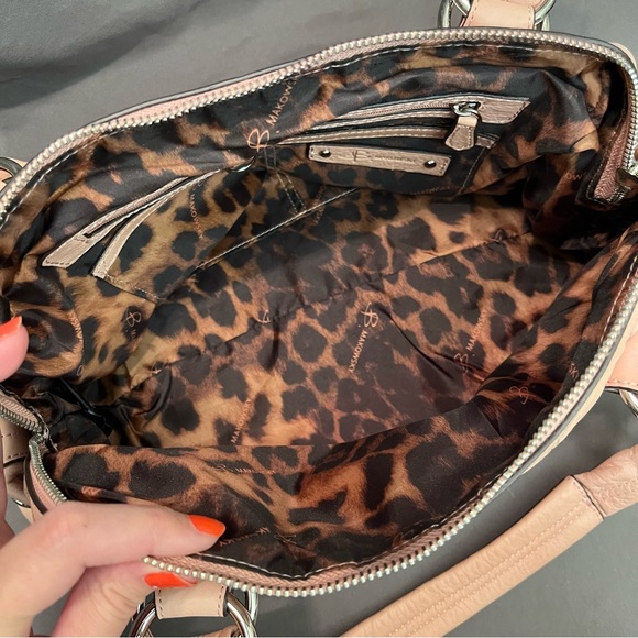 B.Makowsky Pale Pink Pebble Leather Medium Shoulder Bag Purse Silver Pockets EUC - Picture 13 of 16